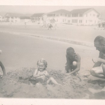 Photo of Lawrence Dausin